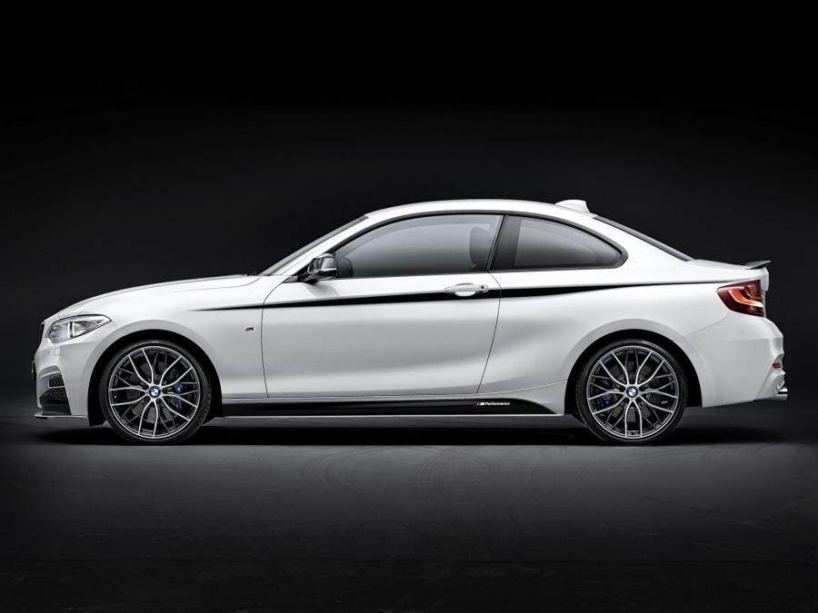  BMW M235i Coupe M Performance Accessories 2014 года  (фото 4 из 11)